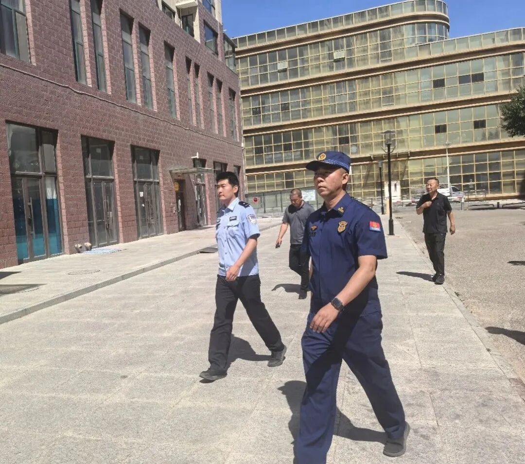 托克托县消防救援大队多部门联动开展高层建筑消防安全隐患整治“回头看”专项排查工作